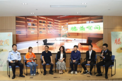 <b>平易近生福祉取经济高质量成长</b>