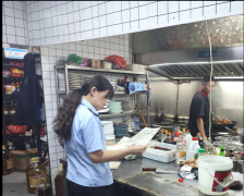 <b>都将以愈加果断的决心、愈加无力的办法、严酷</b>